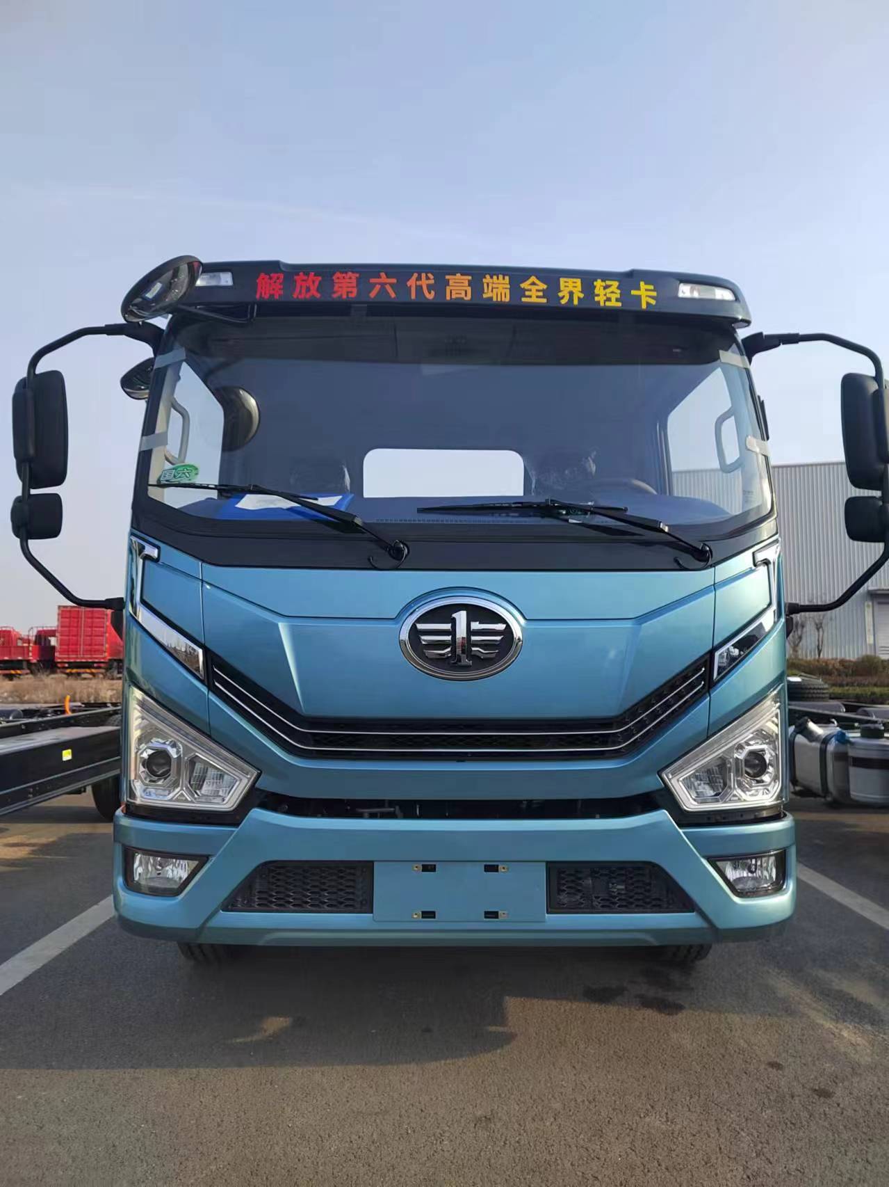 凯尼斯轻卡混动房车
